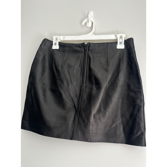 Danier Dresses & Skirts - Danier Black Italian Leather Mini Skirt High Waisted Size 8 Genuine Leather